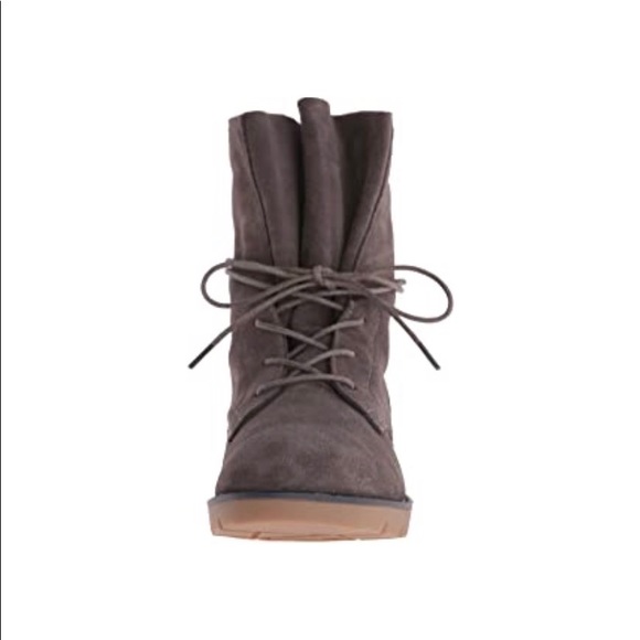 NEW DIRTY LAUNDRY Combat Boots - Picture 13 of 16